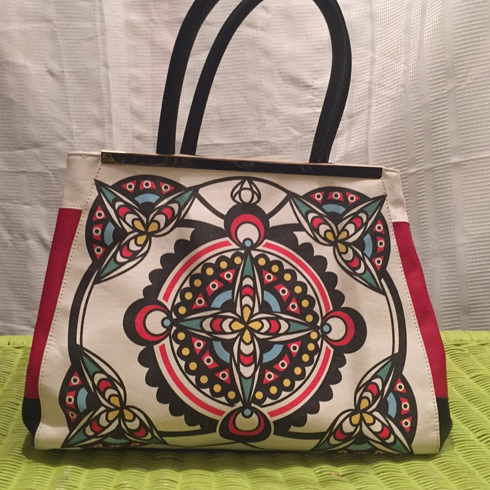 Big Buddha tribal red/black/white RARE Dahlia Bag